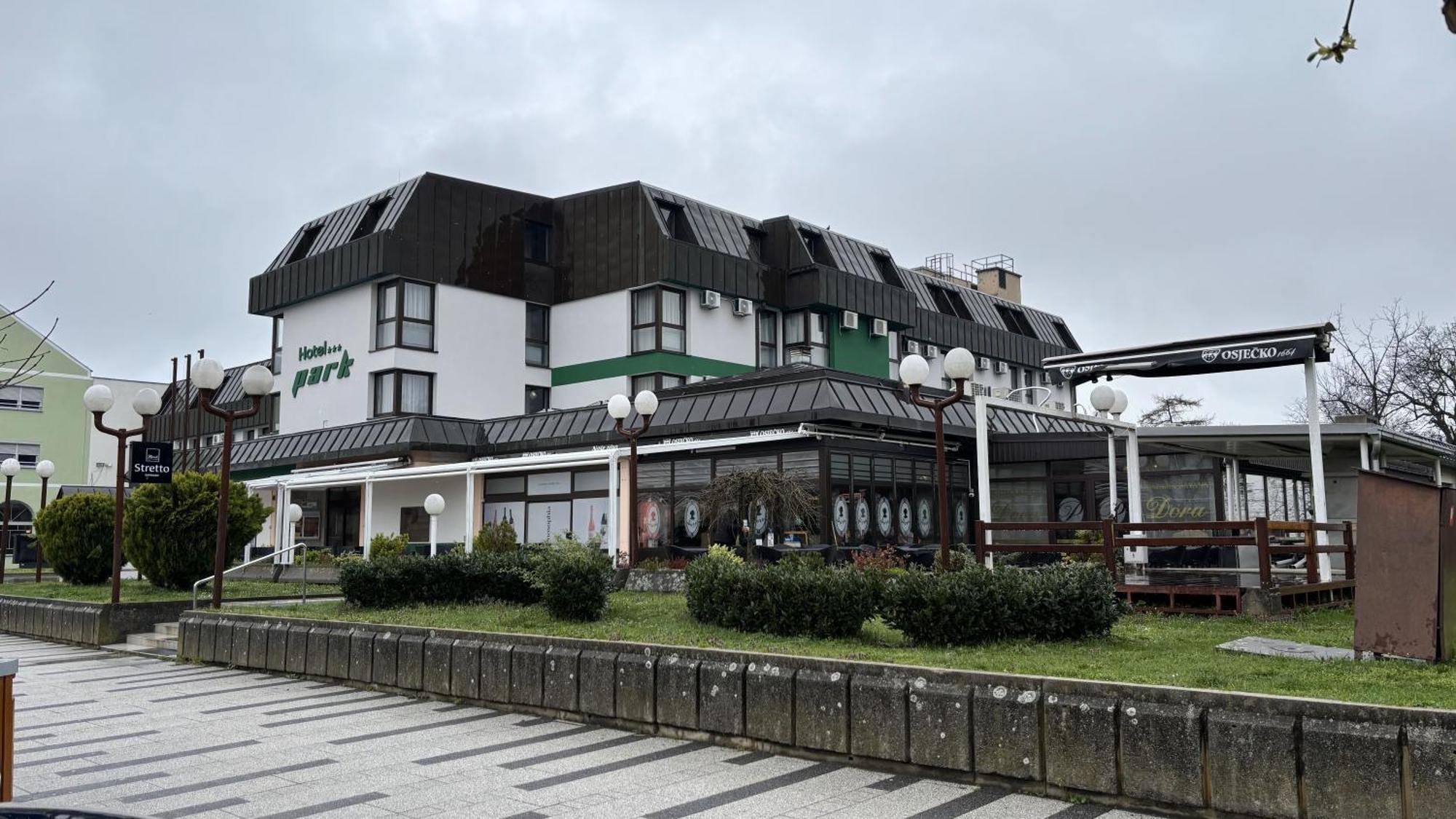 Hotel Park Nasice Εξωτερικό φωτογραφία