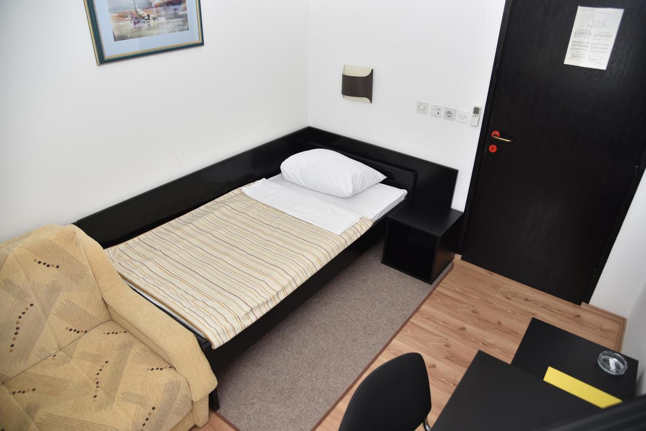 Hotel Park Nasice Εξωτερικό φωτογραφία