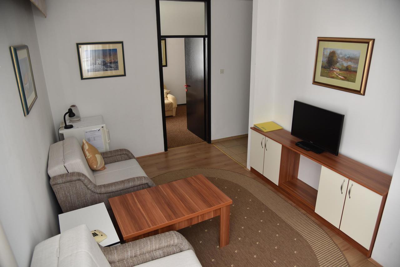 Hotel Park Nasice Εξωτερικό φωτογραφία