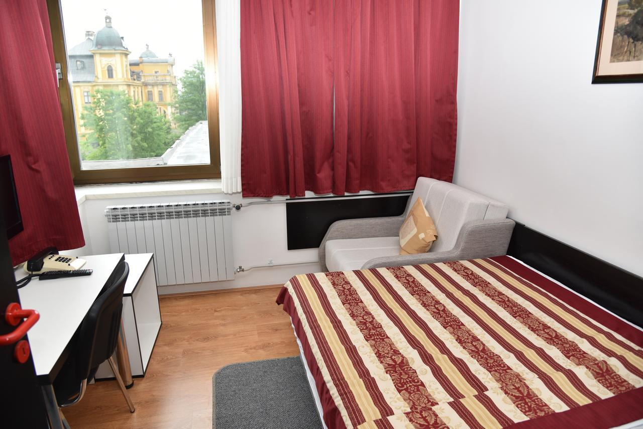 Hotel Park Nasice Εξωτερικό φωτογραφία